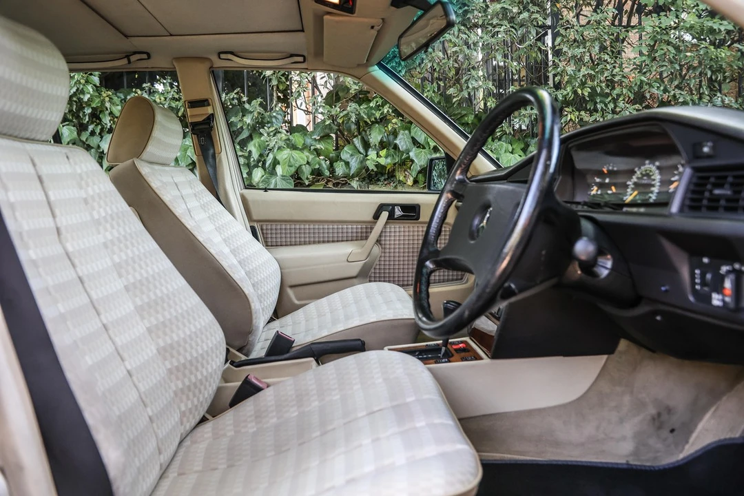1991 Mercedes-Benz 190E - Image 9 of 30