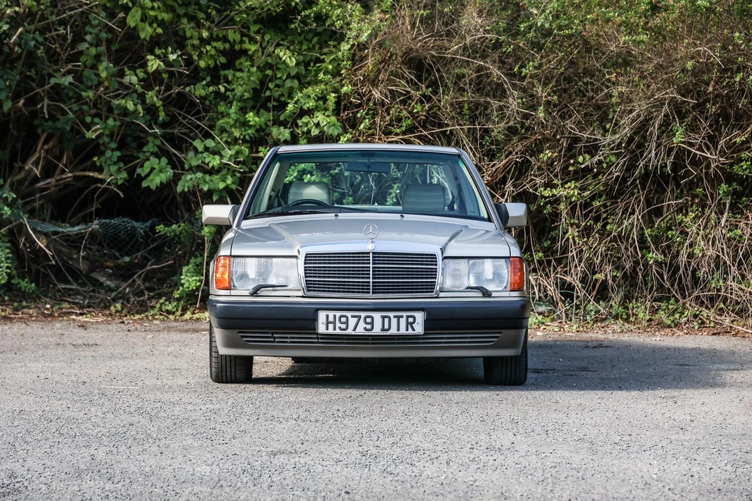 1991 Mercedes-Benz 190E - Image 2 of 30