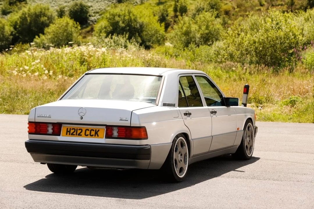 1991 Mercedes-Benz 190E - Image 19 of 30