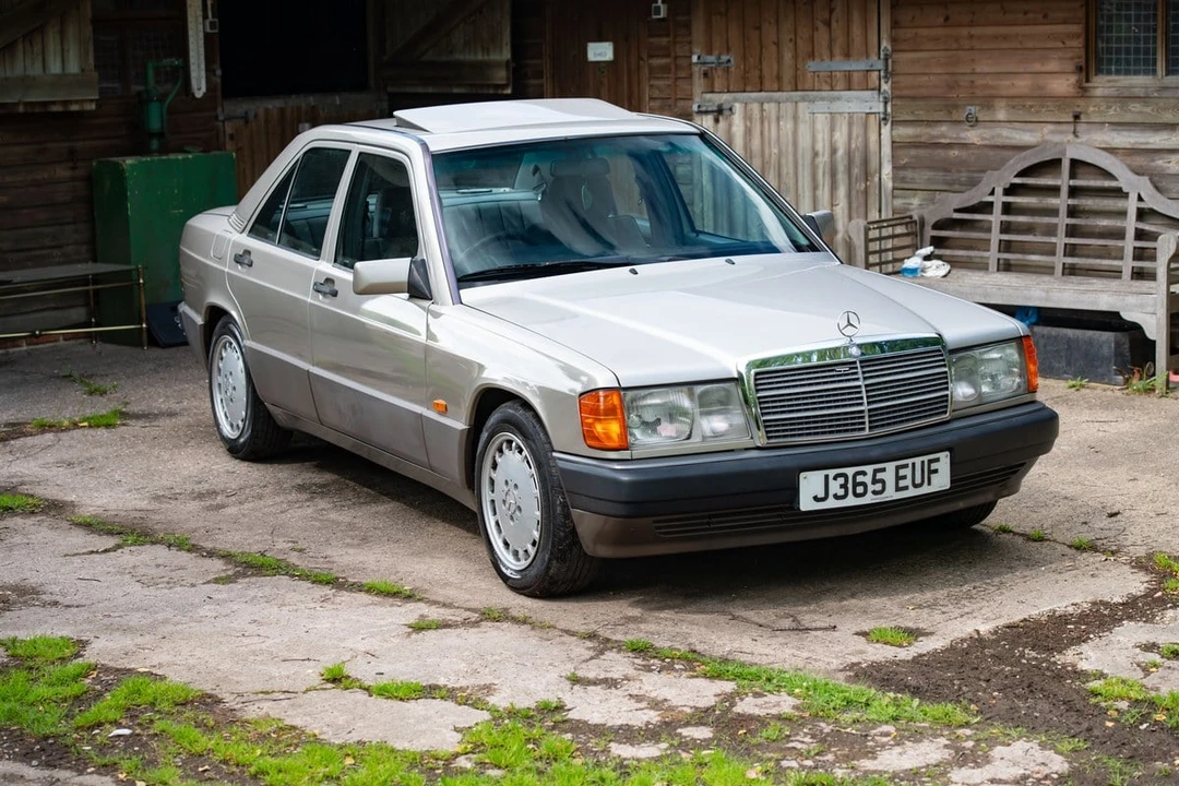 1991 Mercedes-Benz 190E - Image 17 of 31