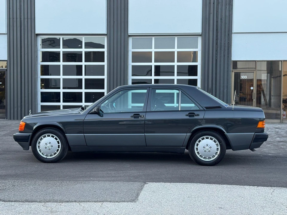 1991 Mercedes-Benz 190E - Image 16 of 31