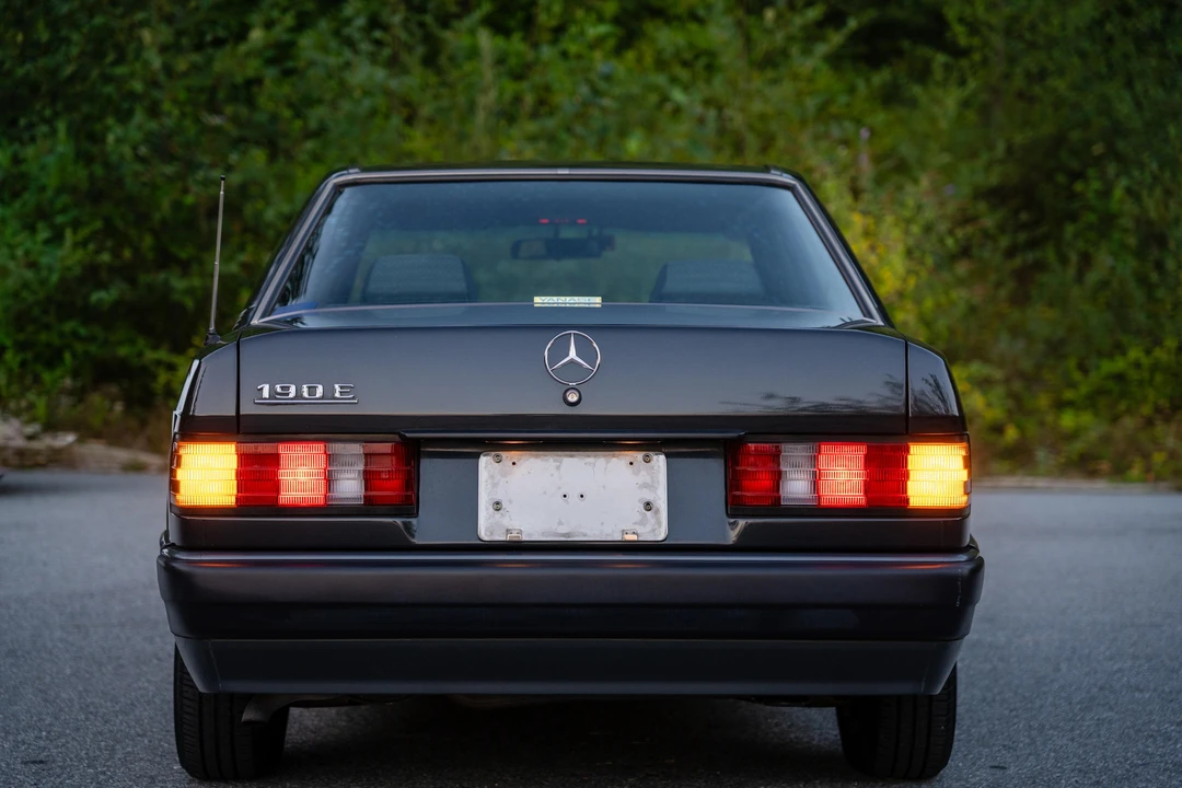1991 Mercedes-Benz 190E - Image 12 of 31