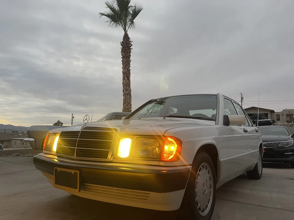 1991 Mercedes-Benz 190E - Image 23 of 31