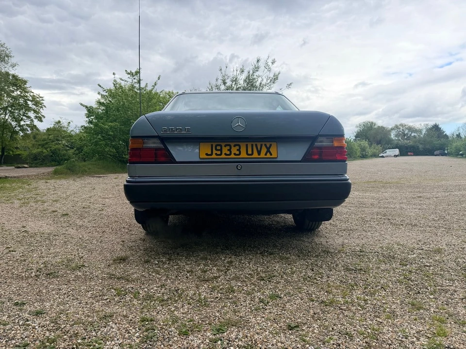 1991 Mercedes-Benz W124 E-Class - Image 13 of 30