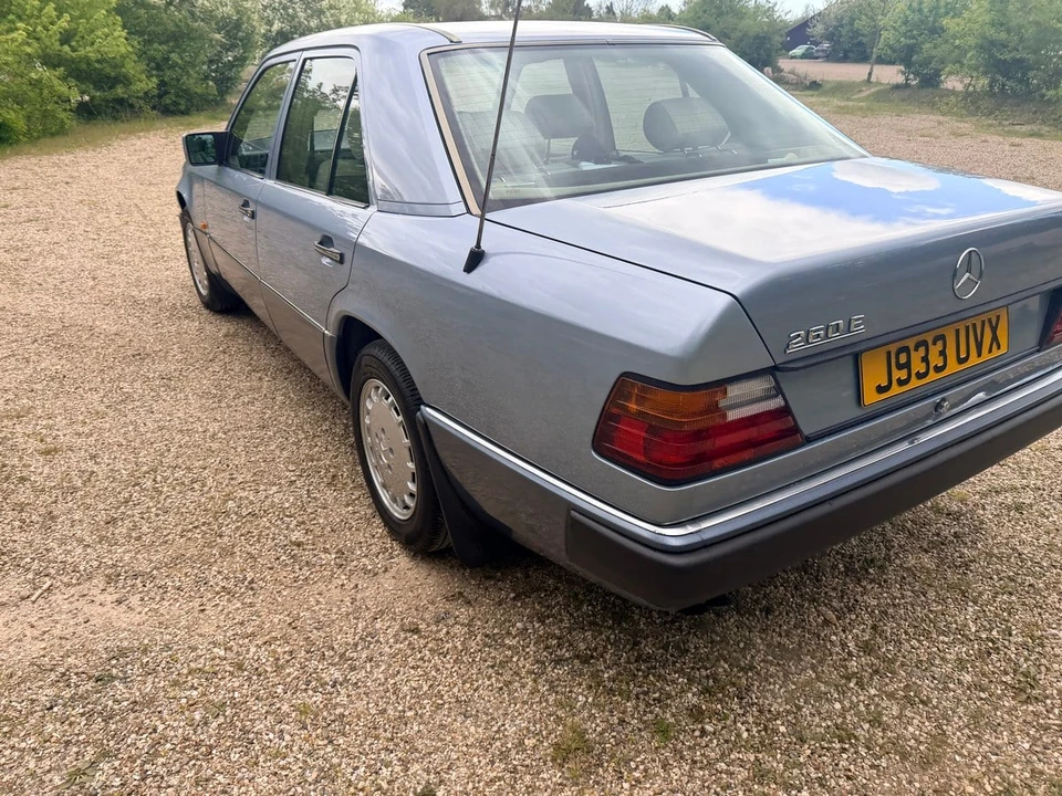 1991 Mercedes-Benz W124 E-Class - Image 15 of 30