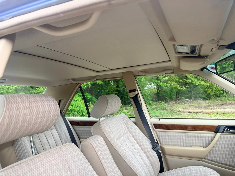 1991 Mercedes-Benz W124 E-Class - Image 12 of 30