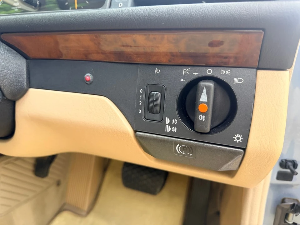 1991 Mercedes-Benz W124 E-Class - Image 23 of 30
