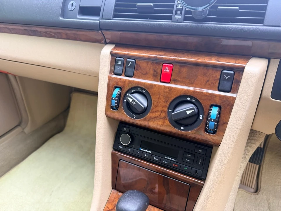 1991 Mercedes-Benz W124 E-Class - Image 14 of 30