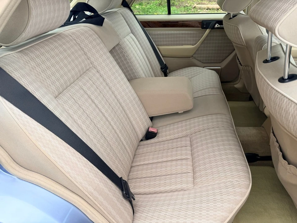 1991 Mercedes-Benz W124 E-Class - Image 29 of 30
