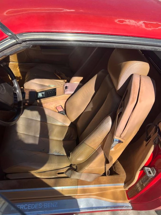 1991 Mercedes-Benz 190E - Image 2 of 10