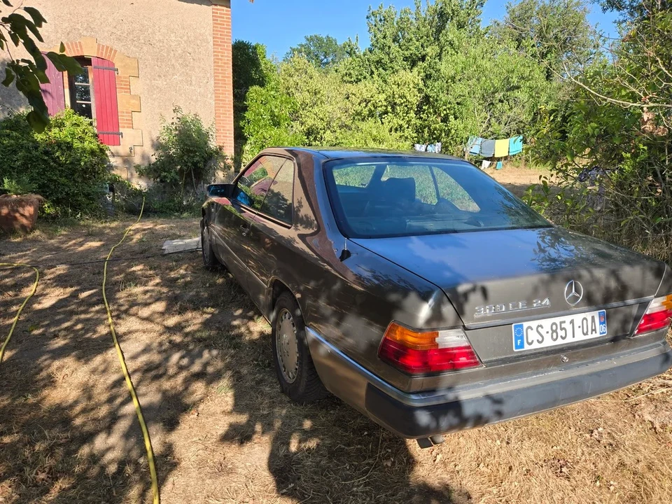 1991 Mercedes-Benz C-Class - Image 5 of 30
