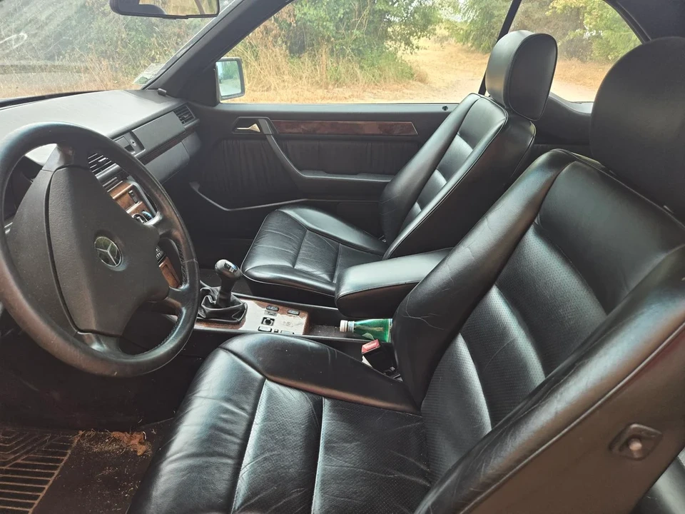 1991 Mercedes-Benz C-Class - Image 12 of 30