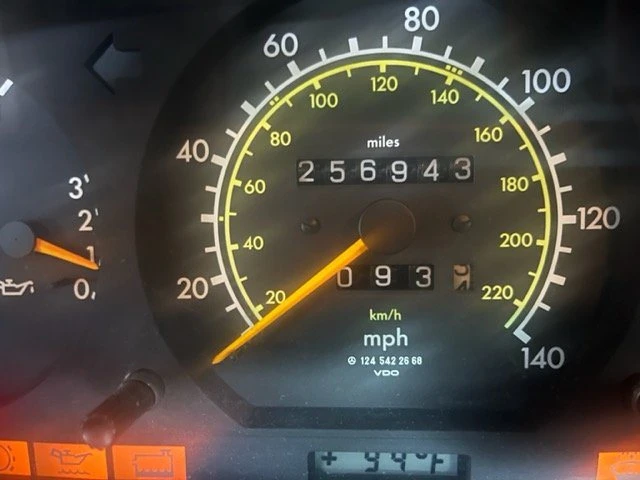 1991 Mercedes-Benz W124 E-Class - Image 5 of 5