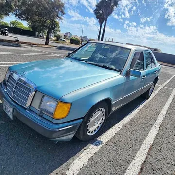 1991 Mercedes-Benz 300 E 2.6 Sedan 4D