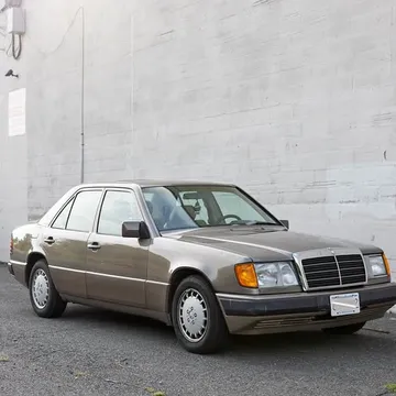 1991 Mercedes-Benz 300 E 2.6 Sedan 4D