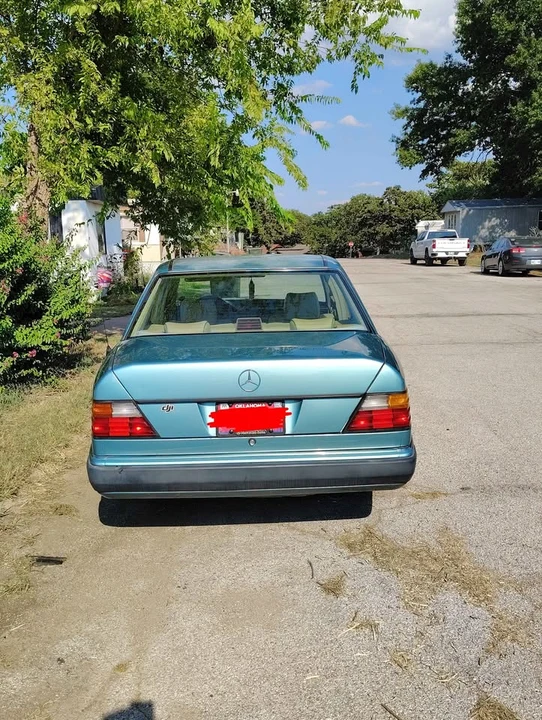 1991 Mercedes-Benz W124 E-Class - Image 4 of 9