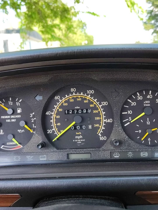 1991 Mercedes-Benz W124 E-Class - Image 9 of 9