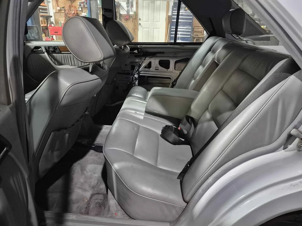 1991 Mercedes-Benz W124 E-Class - Image 13 of 20