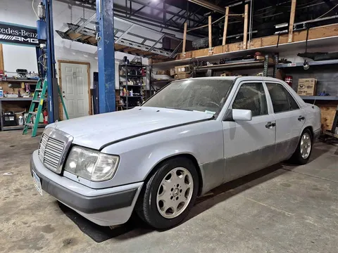1991 Mercedes-Benz 300E 3.0 Sedan