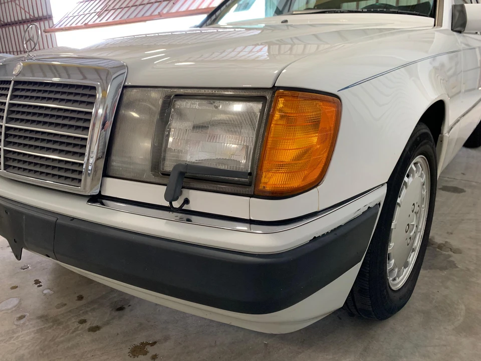 1991 Mercedes-Benz W124 E-Class - Image 14 of 31