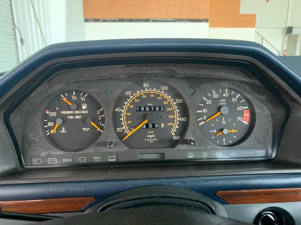 1991 Mercedes-Benz W124 E-Class - Image 25 of 31