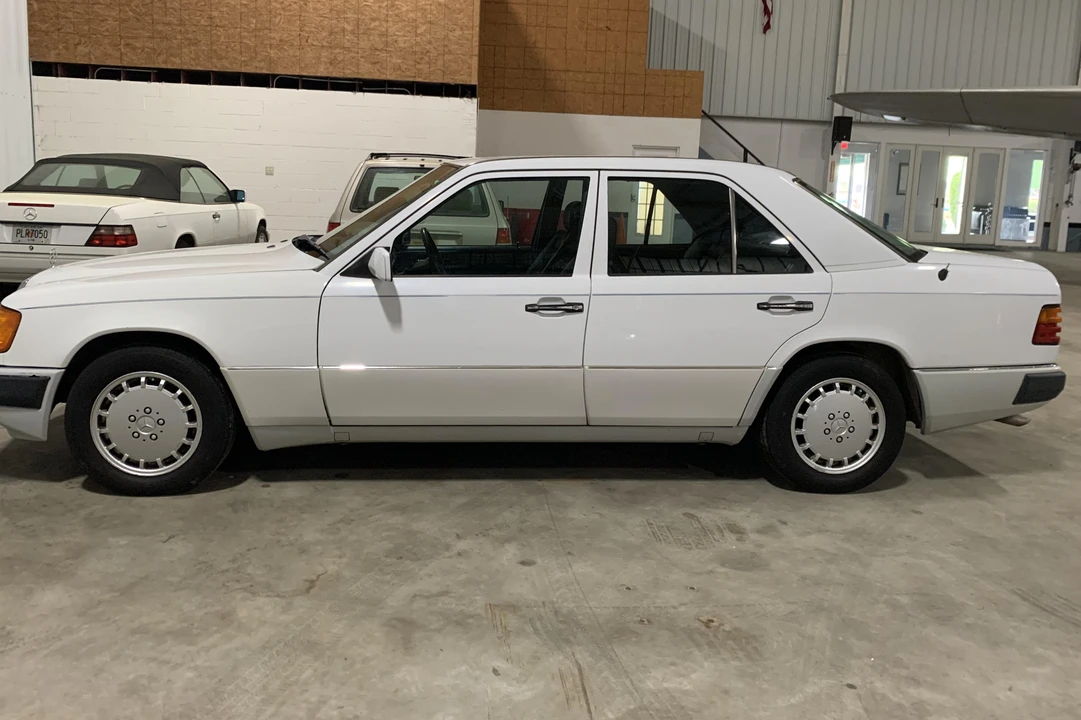 1991 Mercedes-Benz W124 E-Class - Image 3 of 31
