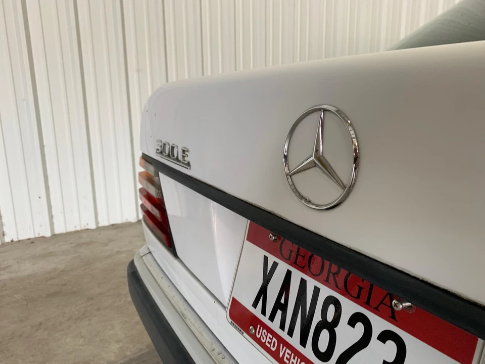 1991 Mercedes-Benz W124 E-Class - Image 18 of 31