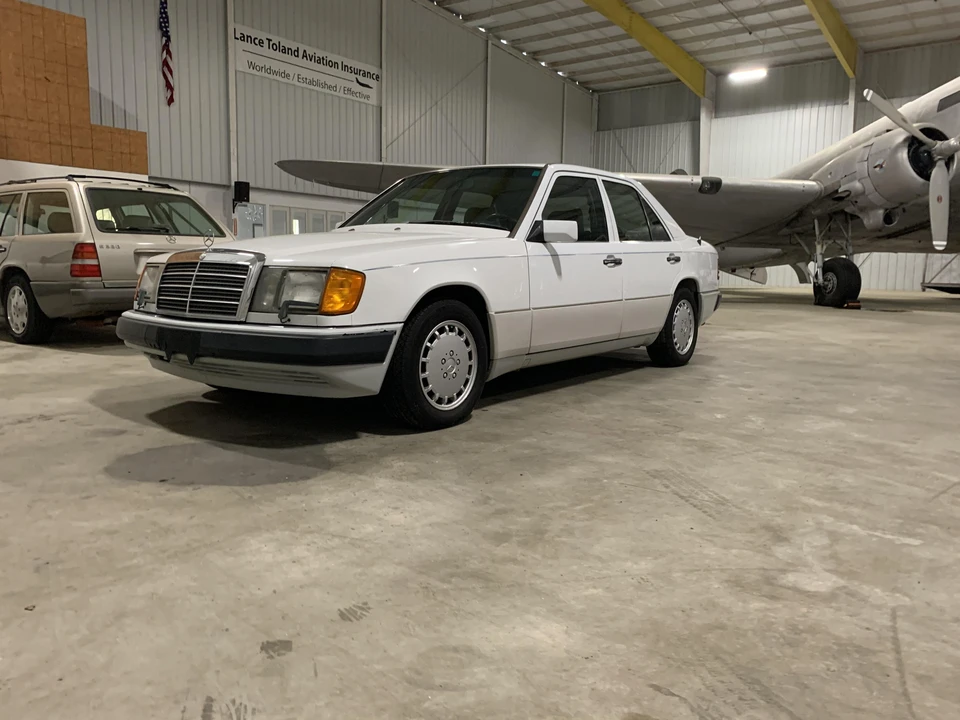 1991 Mercedes-Benz W124 E-Class - Image 6 of 31