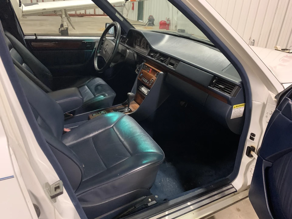 1991 Mercedes-Benz W124 E-Class - Image 27 of 31