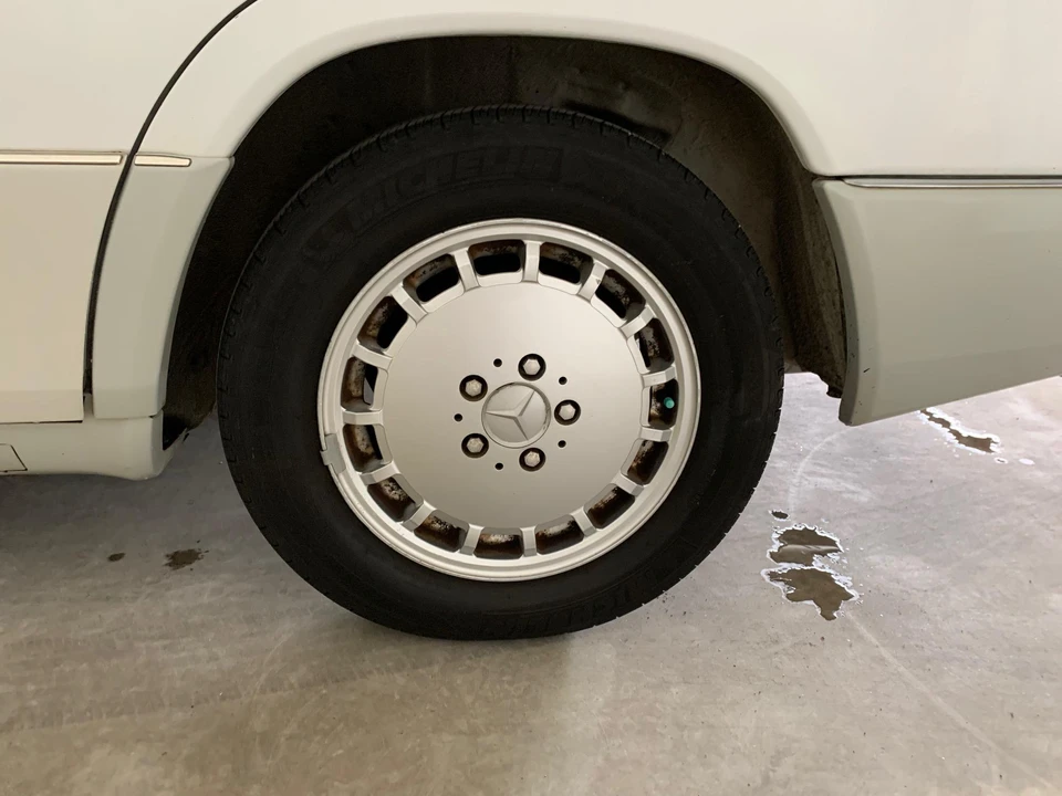 1991 Mercedes-Benz W124 E-Class - Image 21 of 31