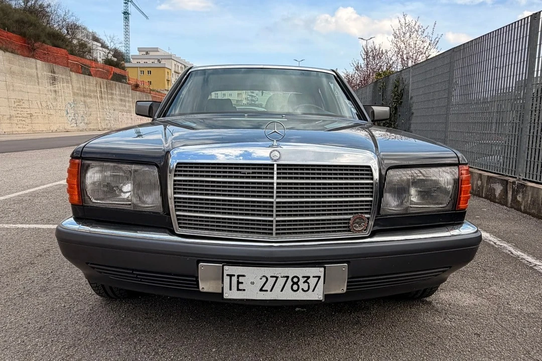 1991 Mercedes-Benz W126 S-Class Sedan - Image 4 of 30