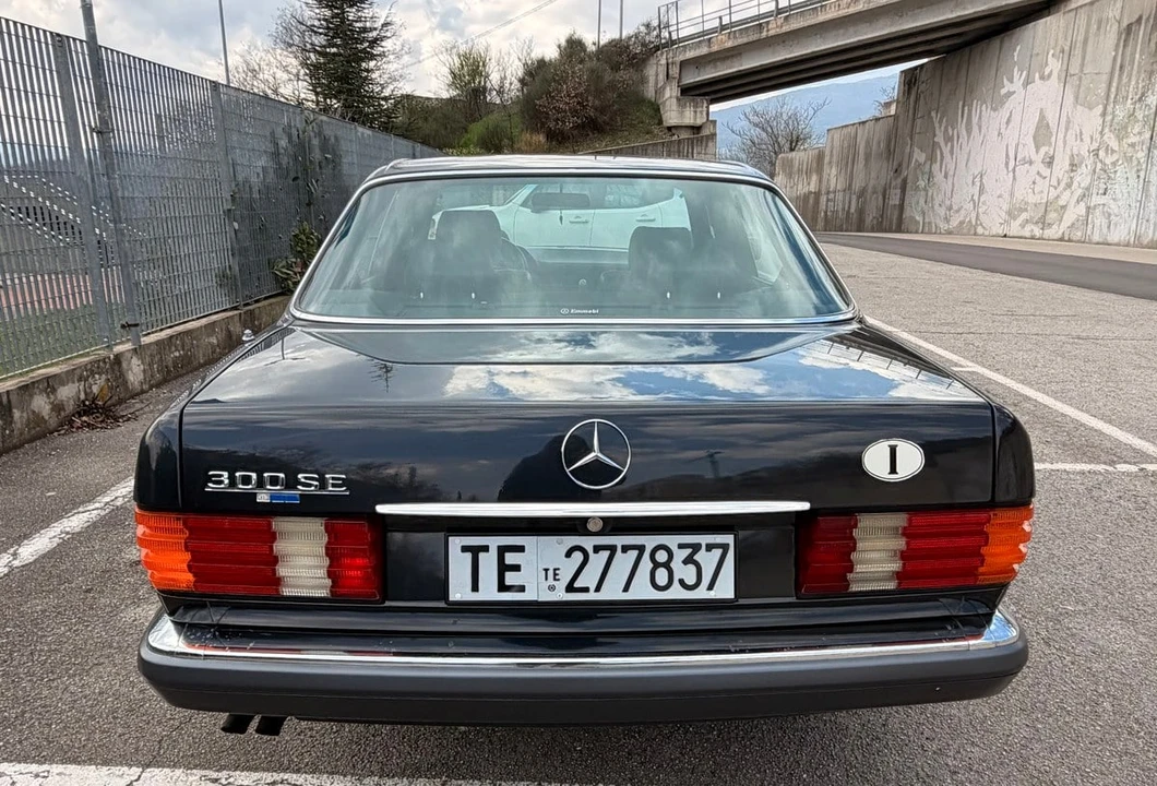 1991 Mercedes-Benz W126 S-Class Sedan - Image 9 of 30