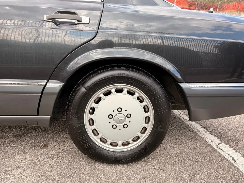 1991 Mercedes-Benz W126 S-Class Sedan - Image 11 of 30