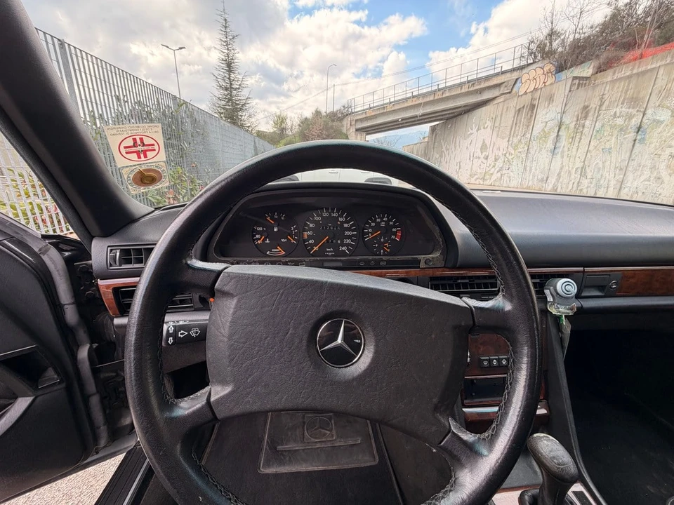 1991 Mercedes-Benz W126 S-Class Sedan - Image 14 of 30