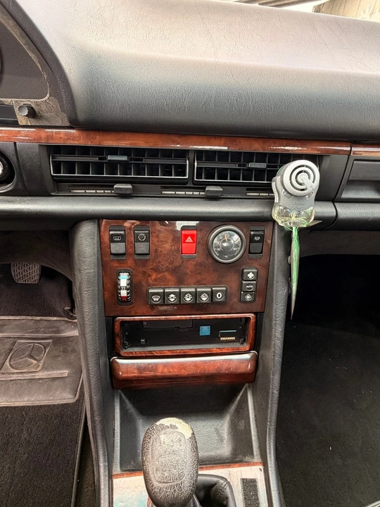 1991 Mercedes-Benz W126 S-Class Sedan - Image 15 of 30