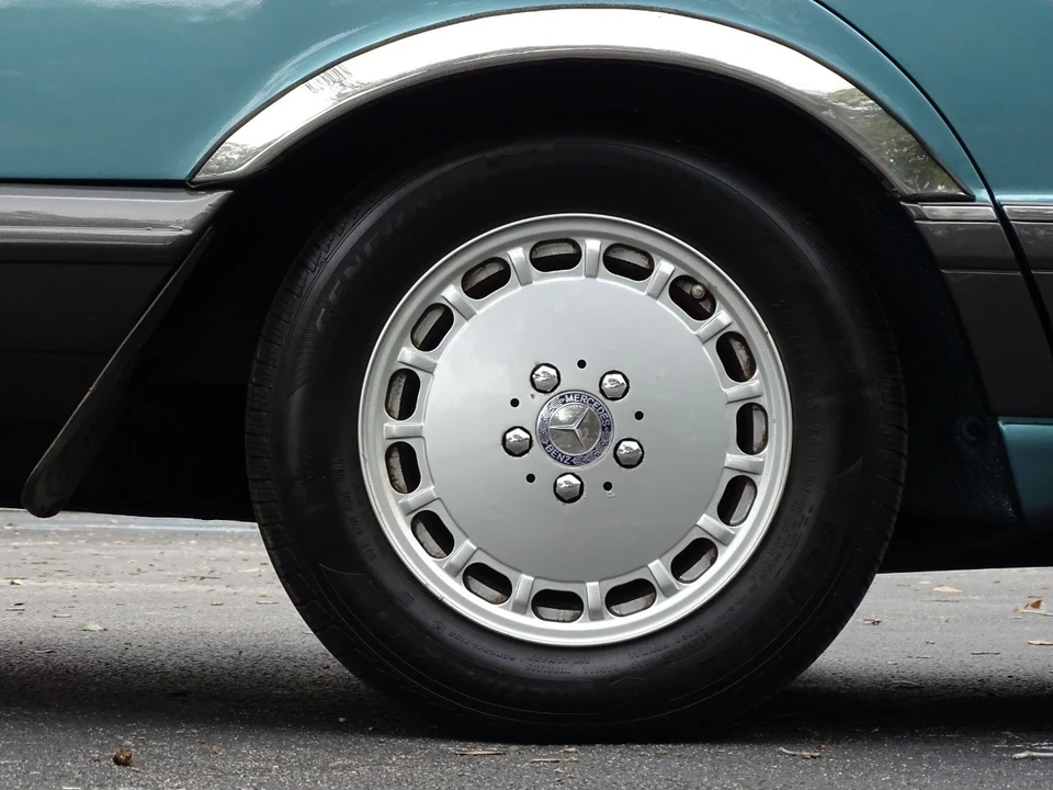 1991 Mercedes-Benz W124 E-Class - Image 15 of 21
