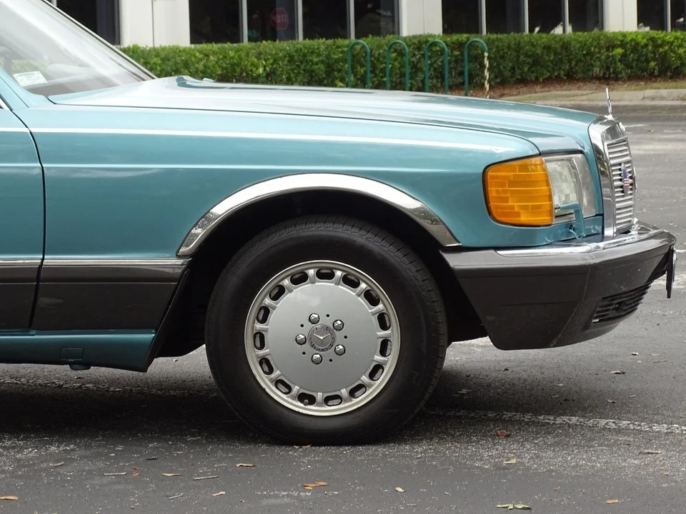 1991 Mercedes-Benz W124 E-Class - Image 12 of 12
