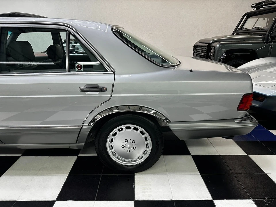 1991 Mercedes-Benz S-Class - Image 16 of 24