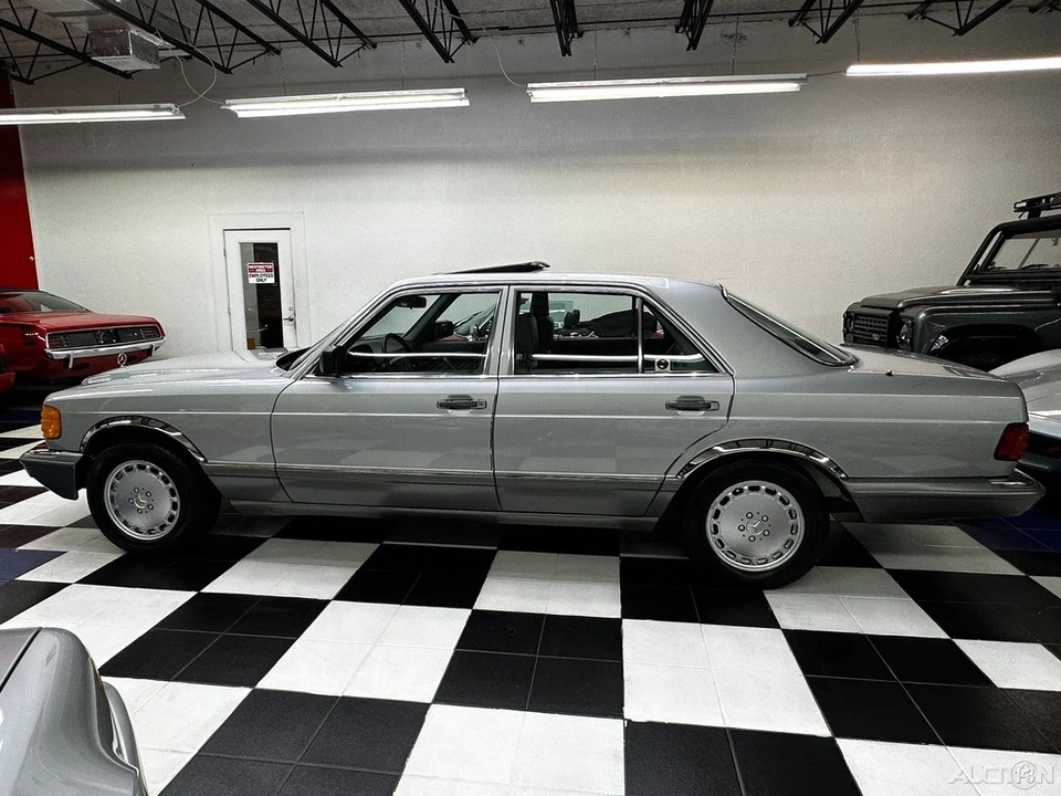 1991 Mercedes-Benz S-Class - Image 15 of 24