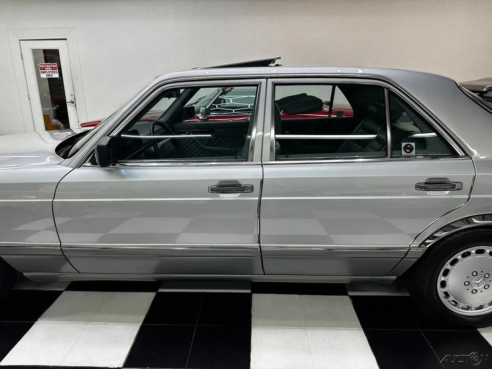 1991 Mercedes-Benz S-Class - Image 14 of 24