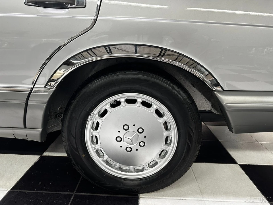 1991 Mercedes-Benz S-Class - Image 17 of 24