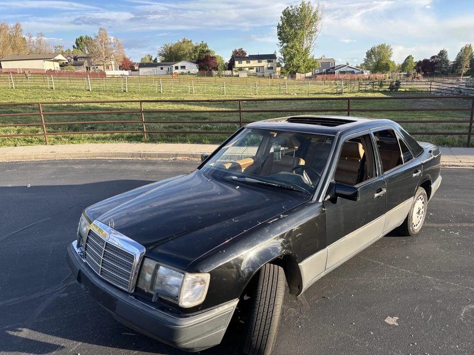 1991 Mercedes-Benz W124 E-Class - Image 3 of 18