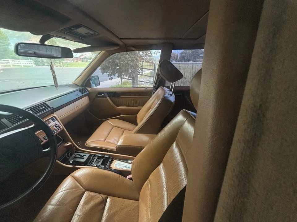 1991 Mercedes-Benz W124 E-Class - Image 10 of 18