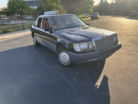 1991 Mercedes-Benz 300E 4MATIC