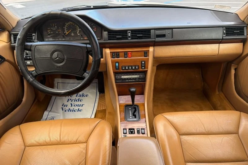 1991 Mercedes-Benz W124 E-Class - Image 17 of 20