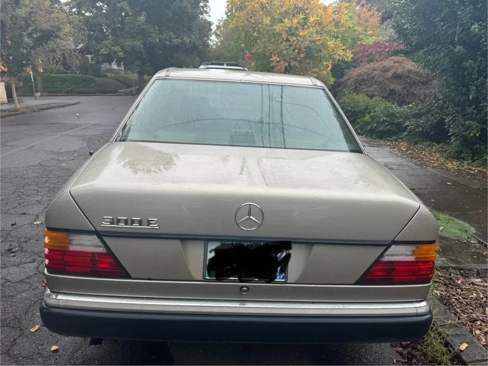 1991 Mercedes-Benz W124 E-Class - Image 2 of 10