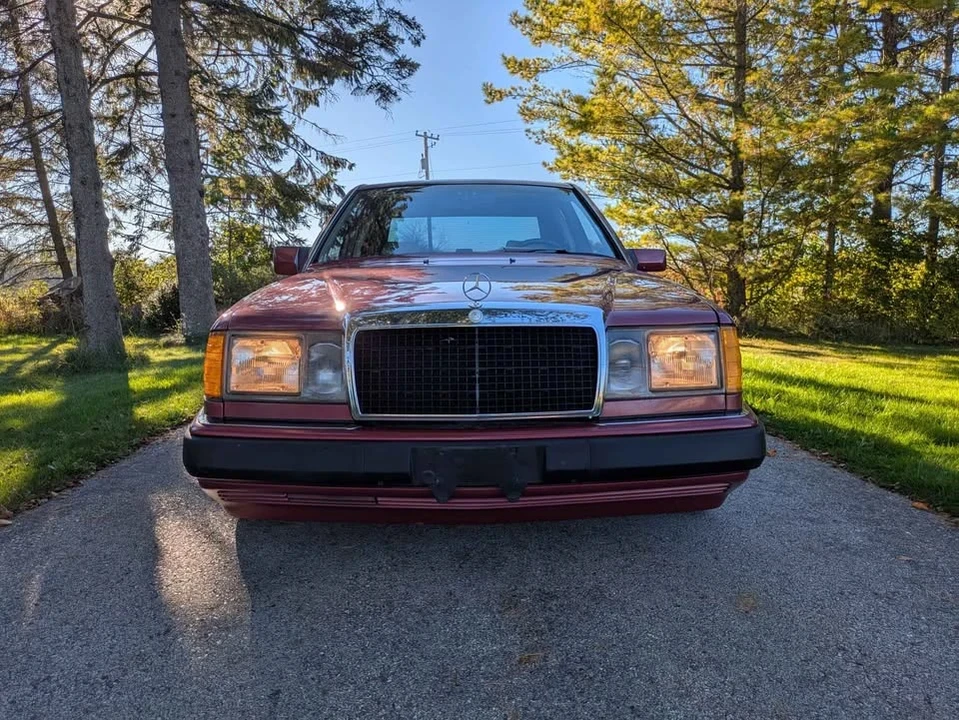 1991 Mercedes-Benz W124 E-Class - Image 2 of 13