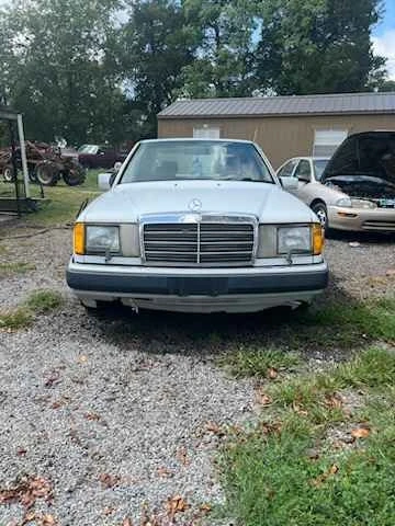 1991 Mercedes-Benz W124 E-Class - Image 6 of 8