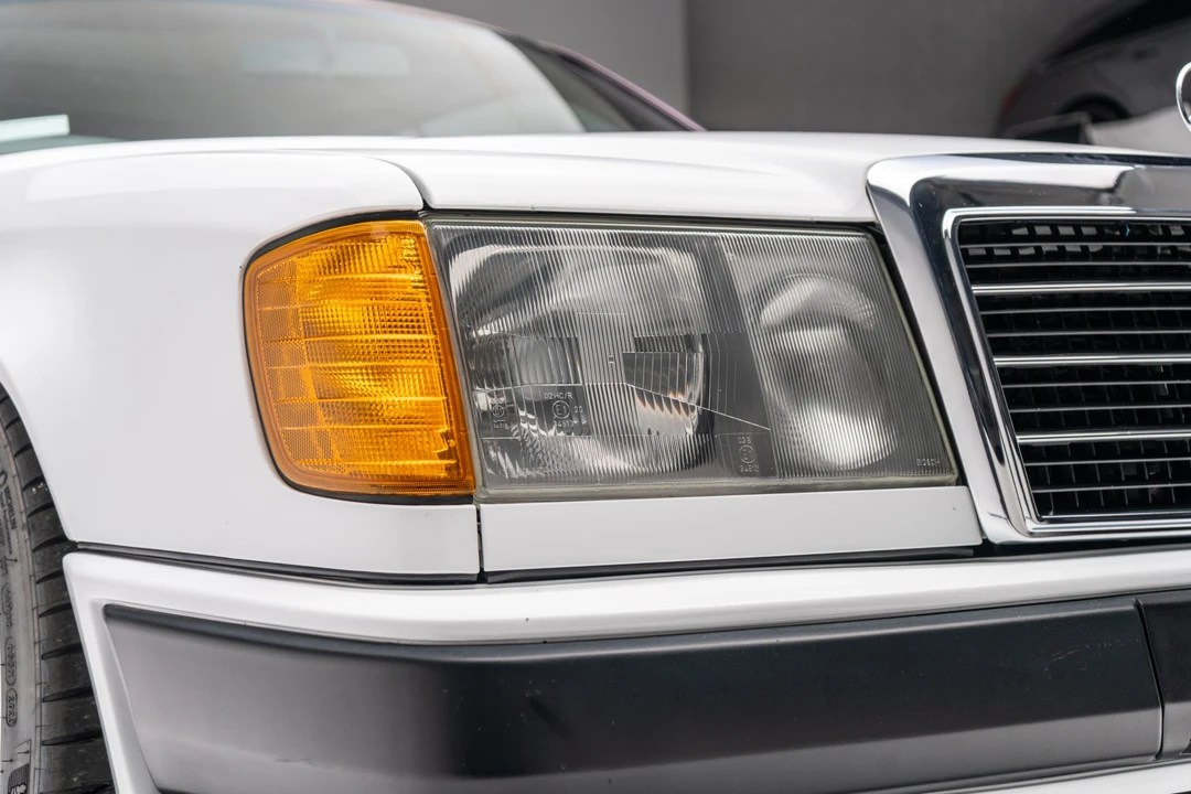 1991 Mercedes-Benz W124 E-Class - Image 30 of 31