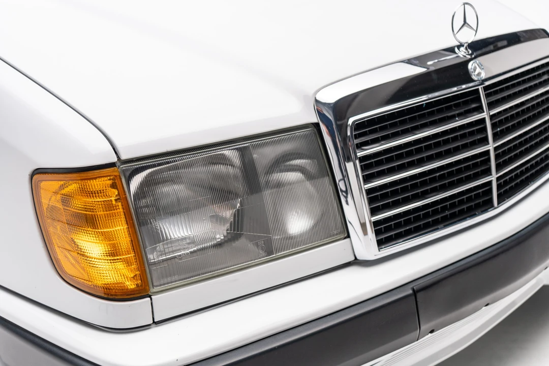 1991 Mercedes-Benz W124 E-Class - Image 28 of 31
